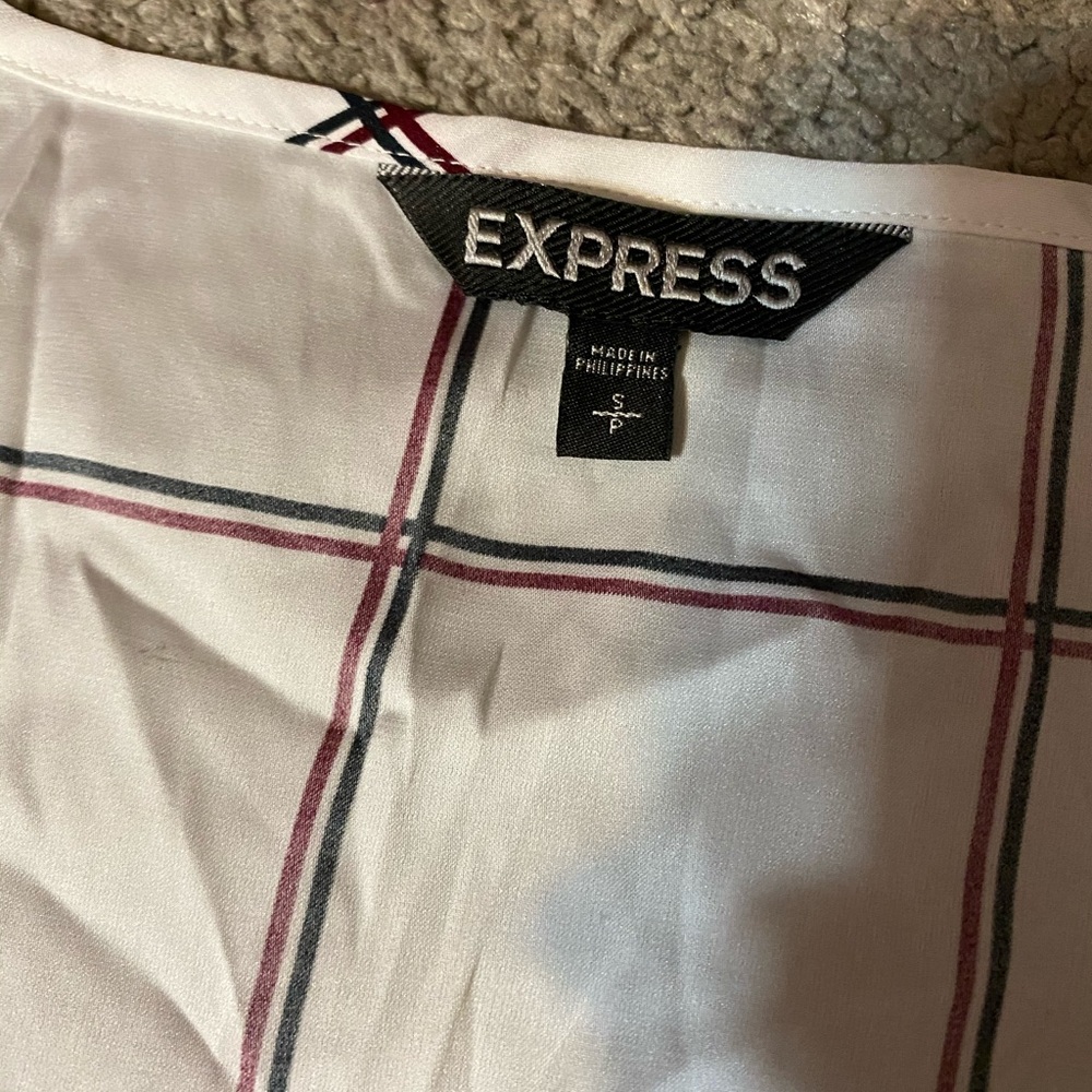Express Blouse - Picture 3 of 4